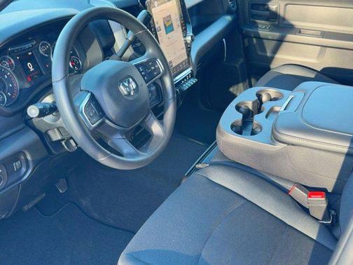 2026 RAM 3500 Tradesman Crew Cab 4x4 8' Box