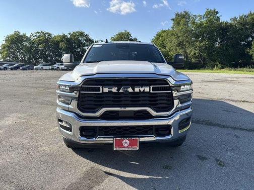2025 RAM 2500 Tradesman Crew Cab 4x4 8' Box
