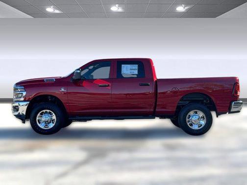 2026 RAM 2500 Tradesman Crew Cab 4x4 6'4' Box