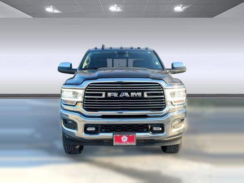 2021 RAM 2500 Laramie Crew Cab 4x4 6'4' Box
