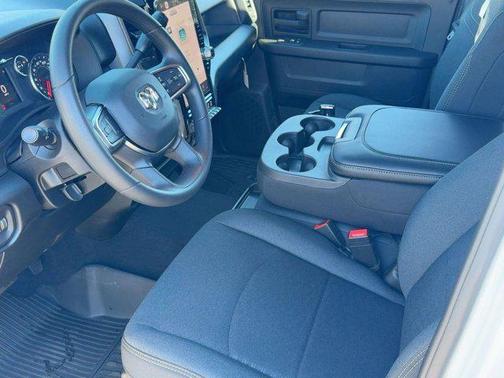 2026 RAM 3500 Tradesman Crew Cab 4x4 8' Box