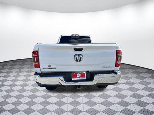 2019 RAM 2500 Laramie Crew Cab 4x4 8' Box