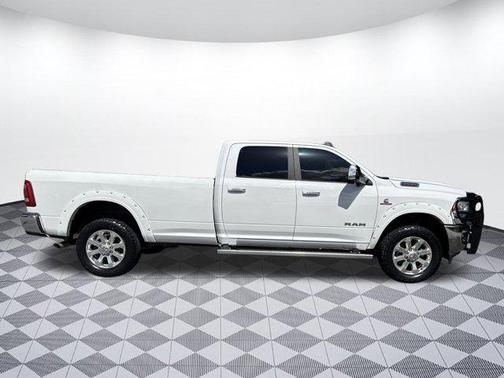 2019 RAM 2500 Laramie Crew Cab 4x4 8' Box