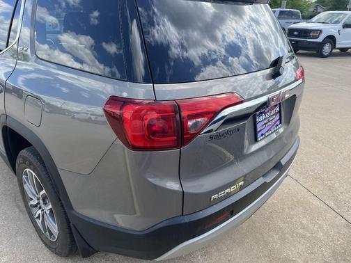 2019 GMC Acadia SLE-2