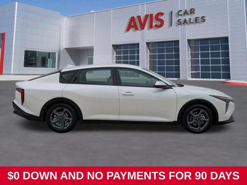 Snow White Pearl 2025 Kia K4 LXS