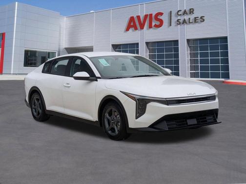 Snow White Pearl 2025 Kia K4 LXS