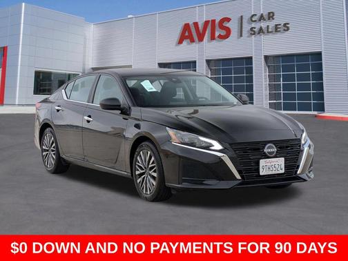 Super Black 2025 Nissan Altima 2.5 SV