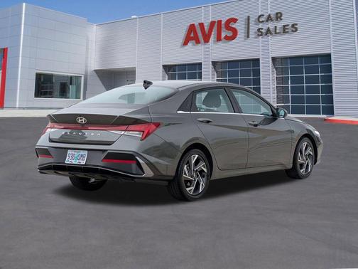 Amazon Gray 2025 Hyundai ELANTRA SEL