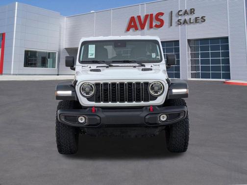 Bright White Clearcoat 2025 Jeep Wrangler Rubicon