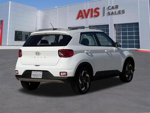 2025 Hyundai VENUE SEL