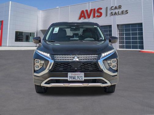 Labrador Black Pearl 2025 Mitsubishi Eclipse Cross SE