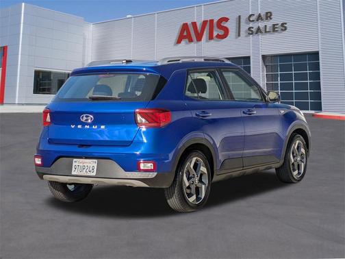 2025 Hyundai VENUE SEL