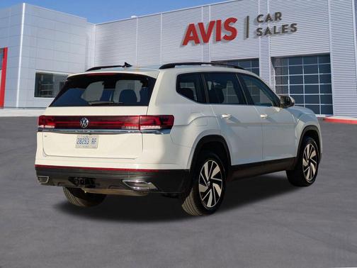 2025 Volkswagen Atlas 2.0T SE w/Technology