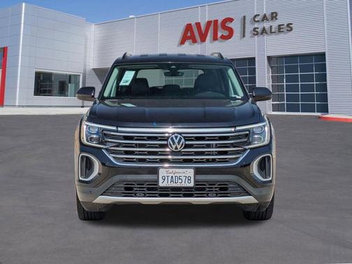Deep Black Pearl 2025 Volkswagen Atlas 2.0T SE w/Technology 4MOTION
