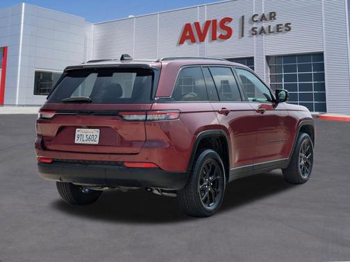 Velvet Red Pearlcoat 2025 Jeep Grand Cherokee Altitude