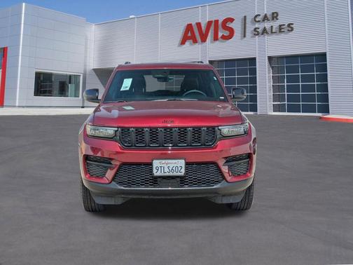 Velvet Red Pearlcoat 2025 Jeep Grand Cherokee Altitude