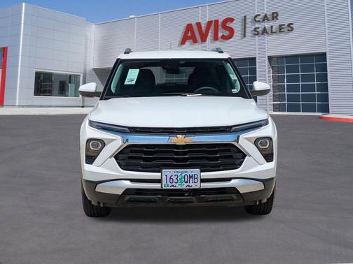 Black Metallic 2025 Chevrolet Trailblazer LT