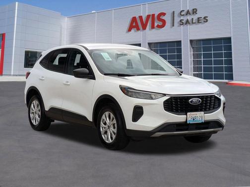 Oxford White 2025 Ford Escape Active