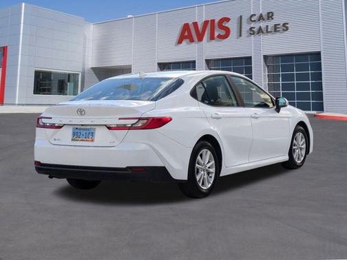 Ice Cap 2025 Toyota Camry LE