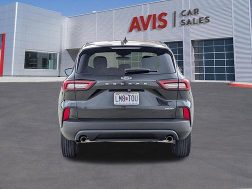 Agate Black Metallic 2025 Ford Escape ST-Line