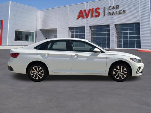 Pure White 2025 Volkswagen Jetta 1.5T S