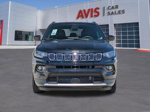 Diamond Black Crystal Pearlcoat 2025 Jeep Compass Limited