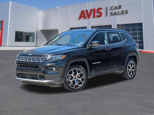 Diamond Black Crystal Pearlcoat 2025 Jeep Compass Limited