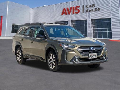 2025 Subaru Outback Premium