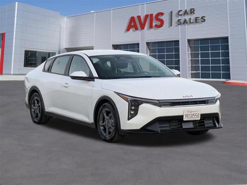2025 Kia K4 LXS