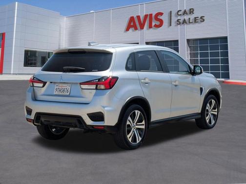 Alloy Silver Metallic 2025 Mitsubishi Outlander Sport SE
