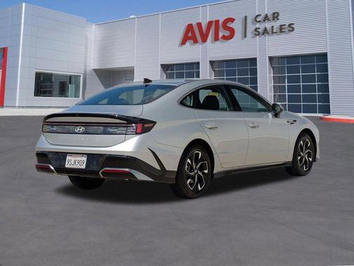 Aero Silver 2025 Hyundai SONATA SEL