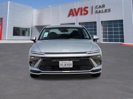 Aero Silver 2025 Hyundai SONATA SEL