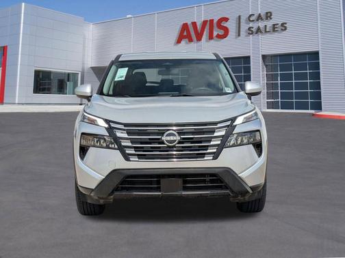 Brilliant Silver Metallic 2024 Nissan Rogue SV