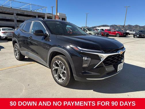 Black Metallic 2025 Chevrolet Trax LT