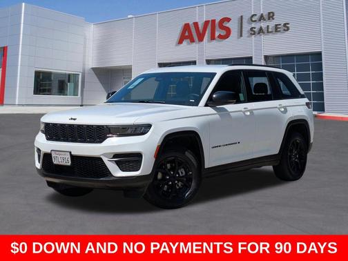 Bright White Clearcoat 2025 Jeep Grand Cherokee Altitude