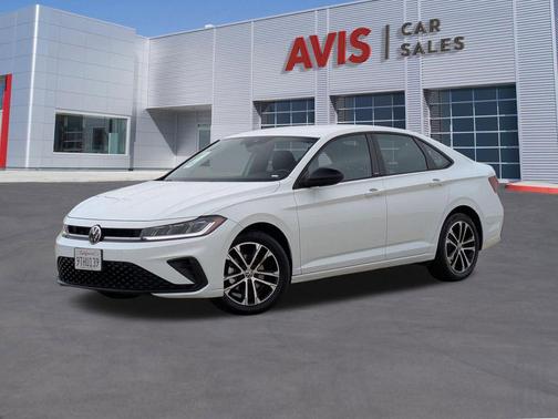 Pure White 2025 Volkswagen Jetta 1.5T Sport