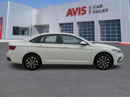 Pure White 2025 Volkswagen Jetta 1.5T S