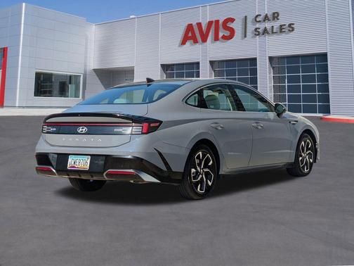 2025 Hyundai SONATA SEL