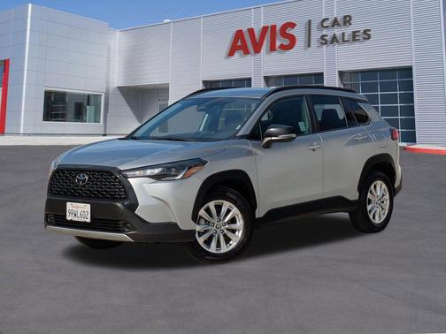 2025 Toyota Corolla Cross LE