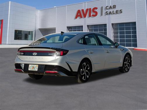 2025 Hyundai SONATA SEL