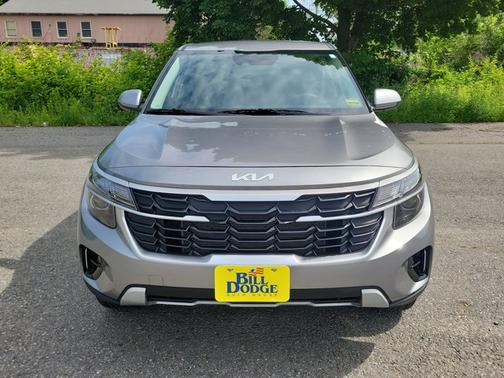 Steel Gray 2026 Kia Seltos LX
