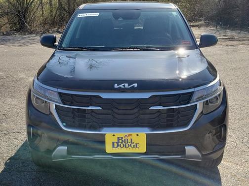 Fusion Black 2025 Kia Seltos LX