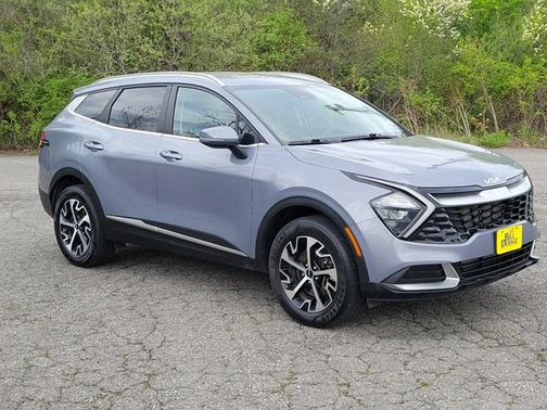 Everlasting Silver 2023 Kia Sportage EX