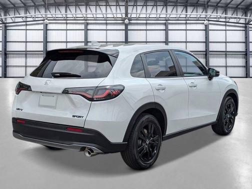 Platinum White Pearl 2027 Honda HR-V Sport