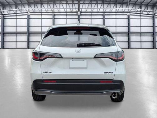 Platinum White Pearl 2027 Honda HR-V Sport