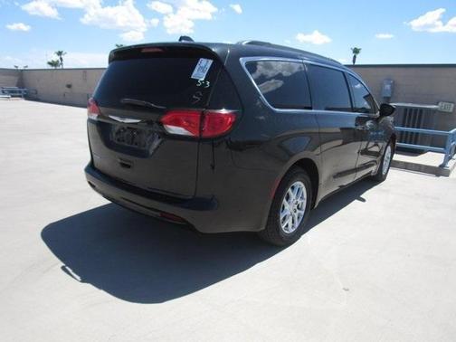 2021 Chrysler Voyager LXI