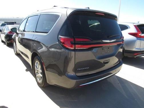 2021 Chrysler Pacifica Touring-L