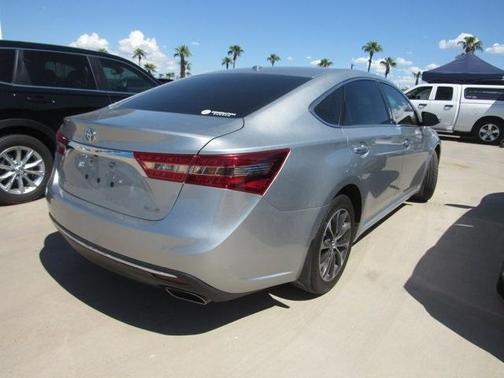 2018 Toyota Avalon XLE Plus