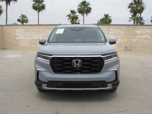 Sonic Gray Pearl 2023 Honda Pilot Touring