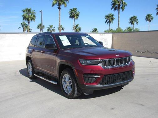 2024 Jeep Grand Cherokee Laredo